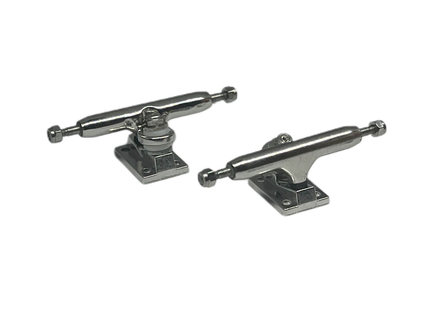 Wide Trucks 32mm Silver